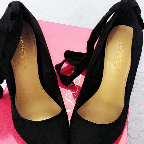 SHOEDAZZLE PUMPS! *Never worn* - Picture 5 of 9